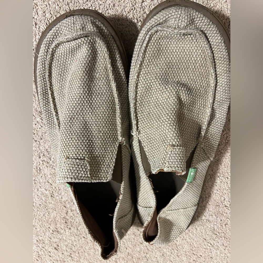 Hemp Sanuks Size 11 in good condition!